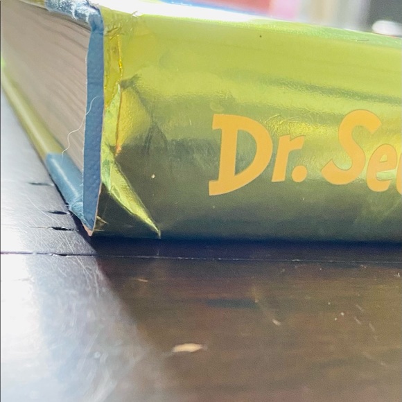 Dr. Seuss Favorite Book 13 Stories Mulberry - Picture 9 of 10